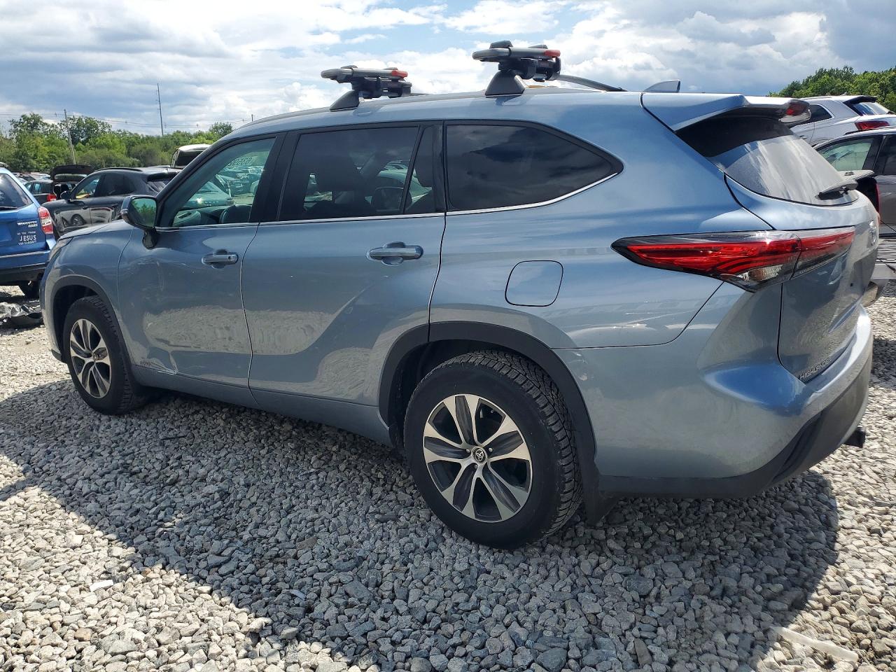 2022 TOYOTA HIGHLANDER HYBRID XLE — снимка 2
