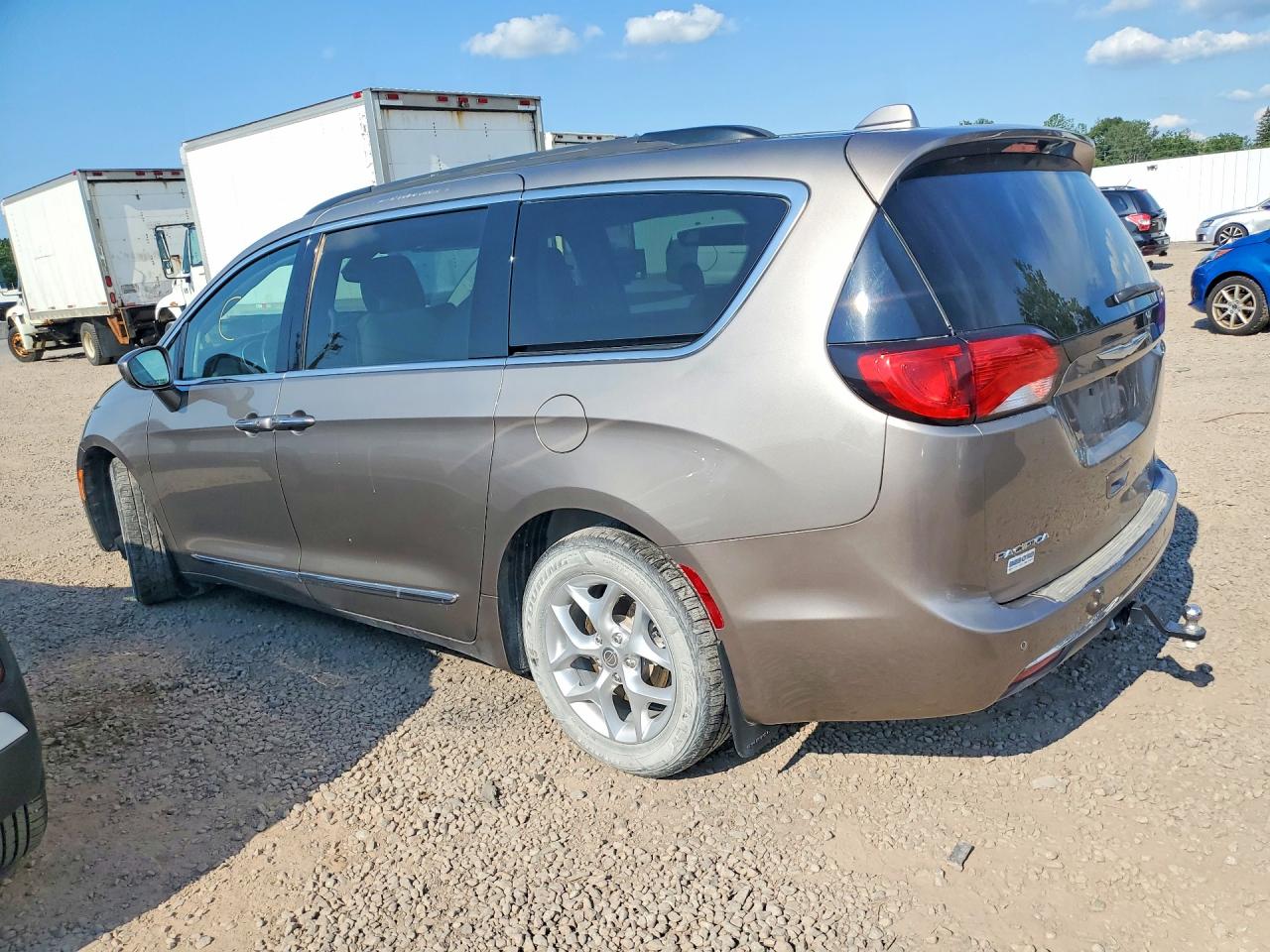 2017 CHRYSLER PACIFICA TOURING L — снимка 2