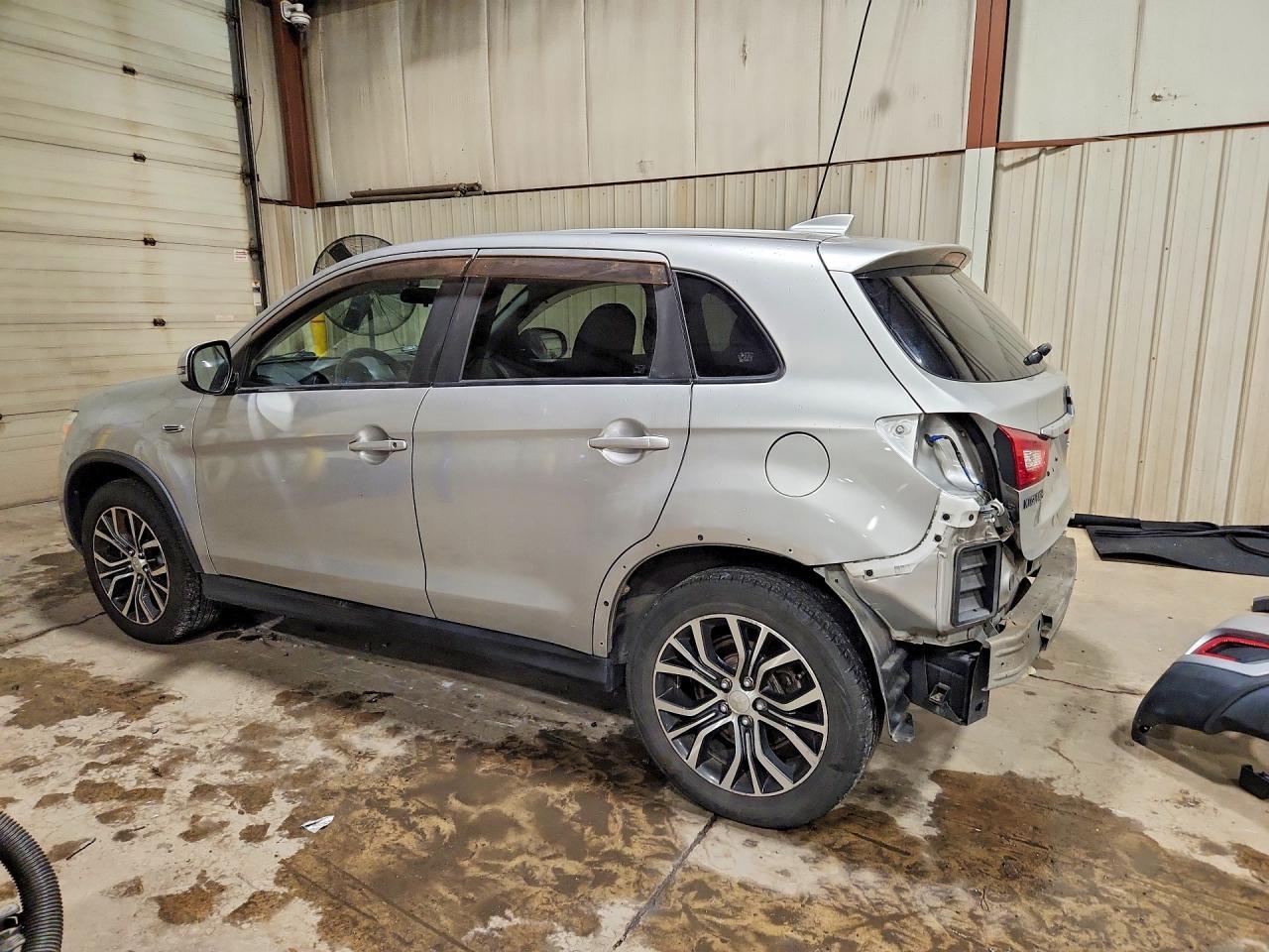 2019 MITSUBISHI OUTLANDER SPORT ES — снимка 2