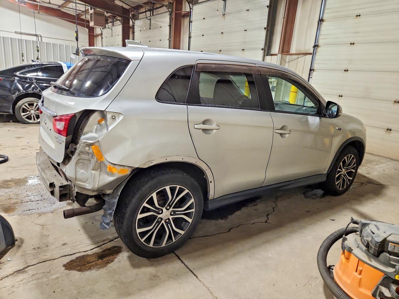 2019 MITSUBISHI OUTLANDER SPORT ES — снимка 3