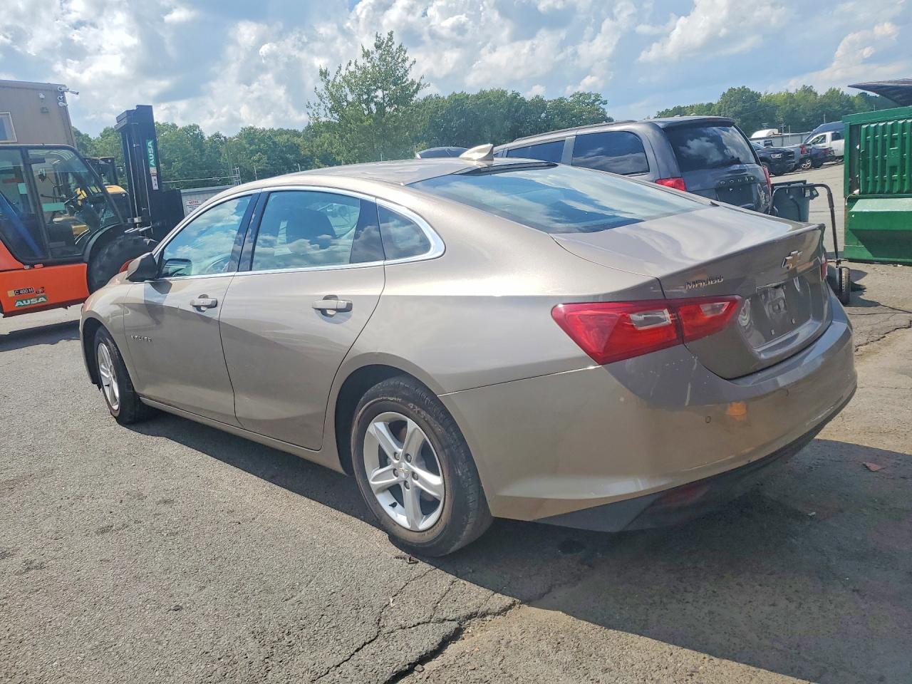 2024 CHEVROLET MALIBU LT — снимка 2