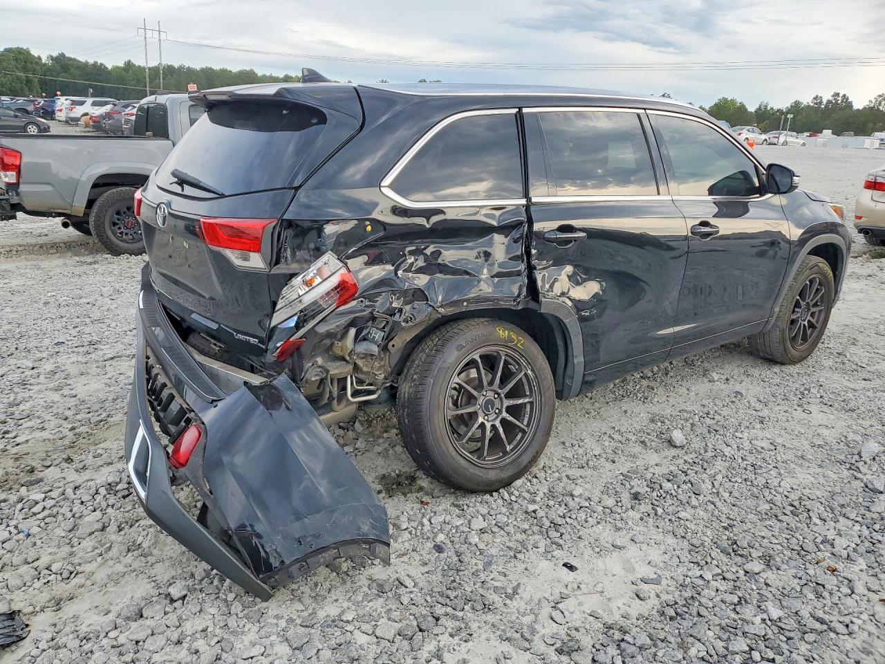 2018 TOYOTA HIGHLANDER LIMITED PLATINUM — снимка 3