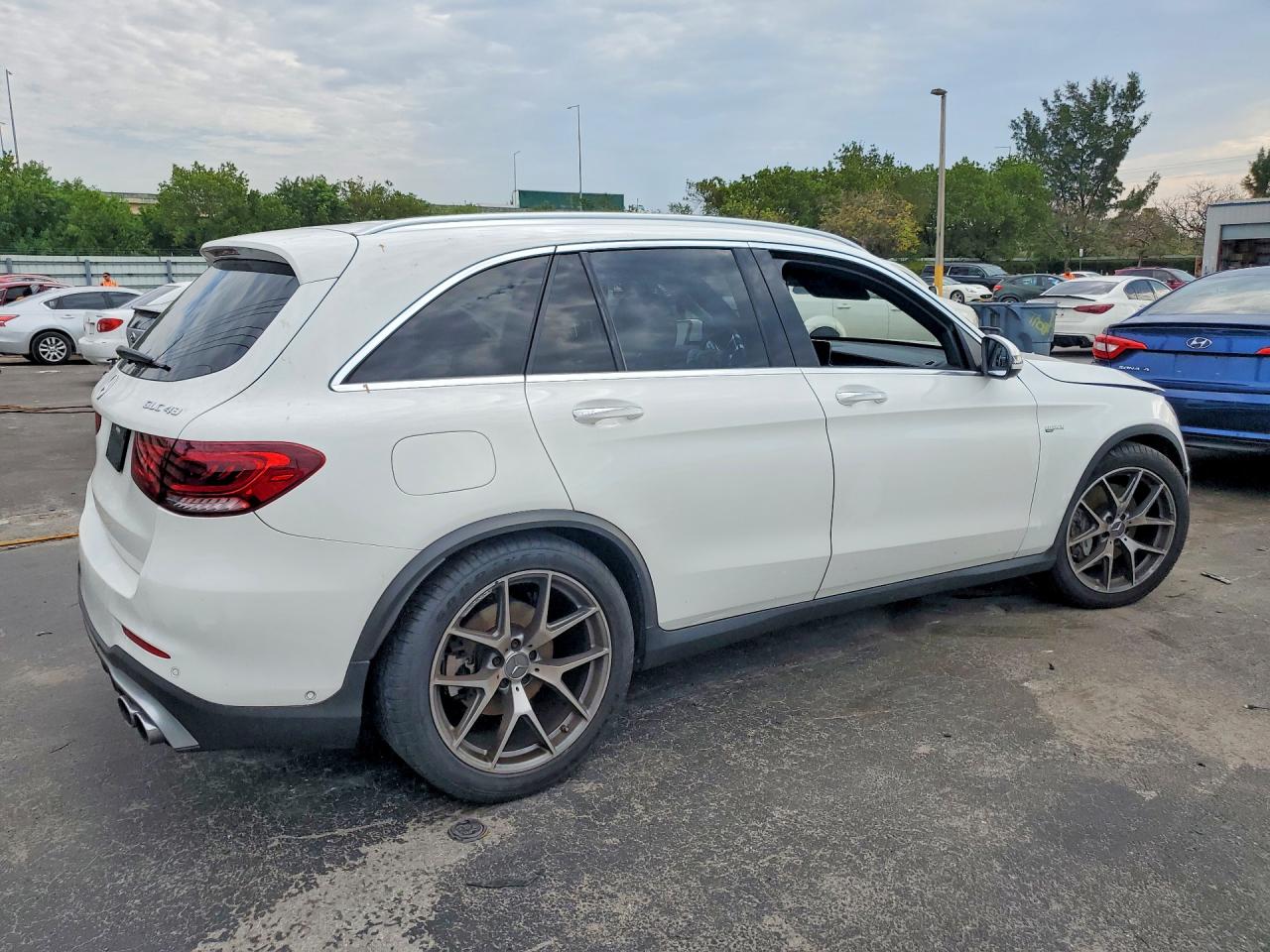 2022 MERCEDES-BENZ GLC 43 4MATIC AMG — снимка 3
