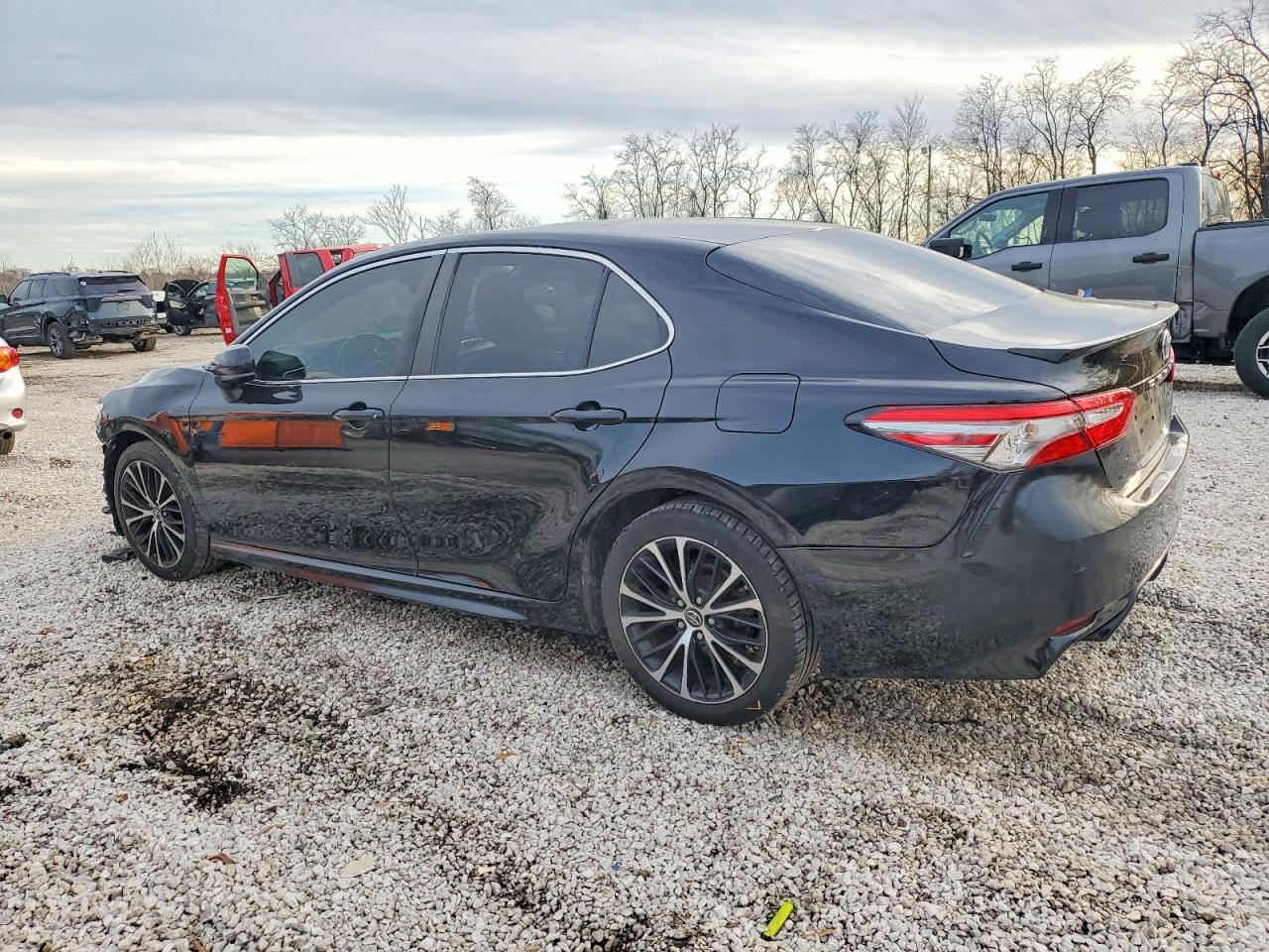 2018 TOYOTA CAMRY L — снимка 2