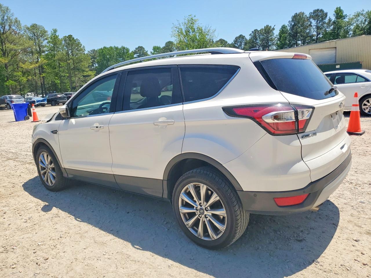 2017 FORD ESCAPE TITANIUM — снимка 2