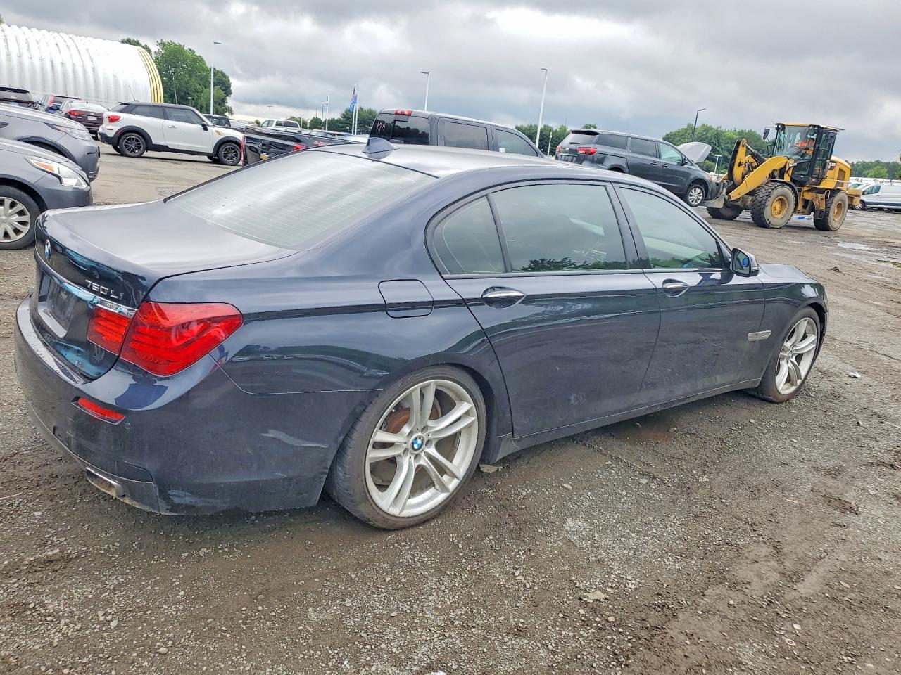 2014 BMW 750 LXI — снимка 3