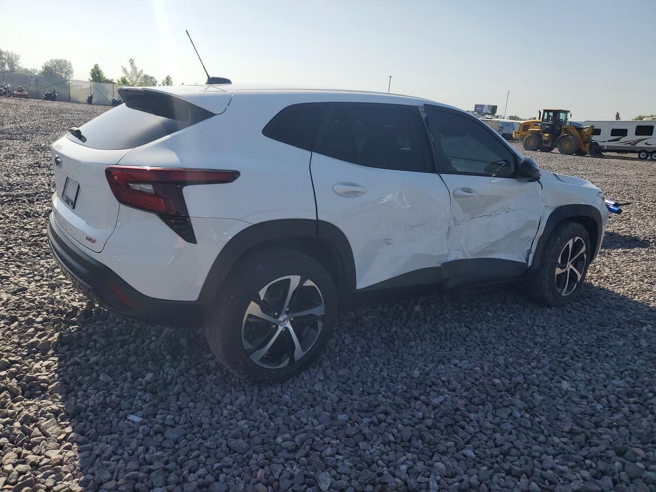 2025 CHEVROLET TRAX 1RS — снимка 3