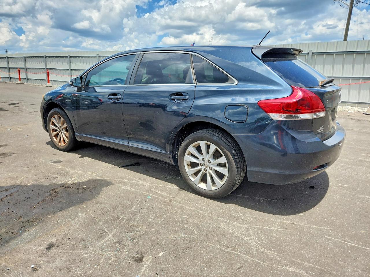 2015 TOYOTA VENZA LE — снимка 2