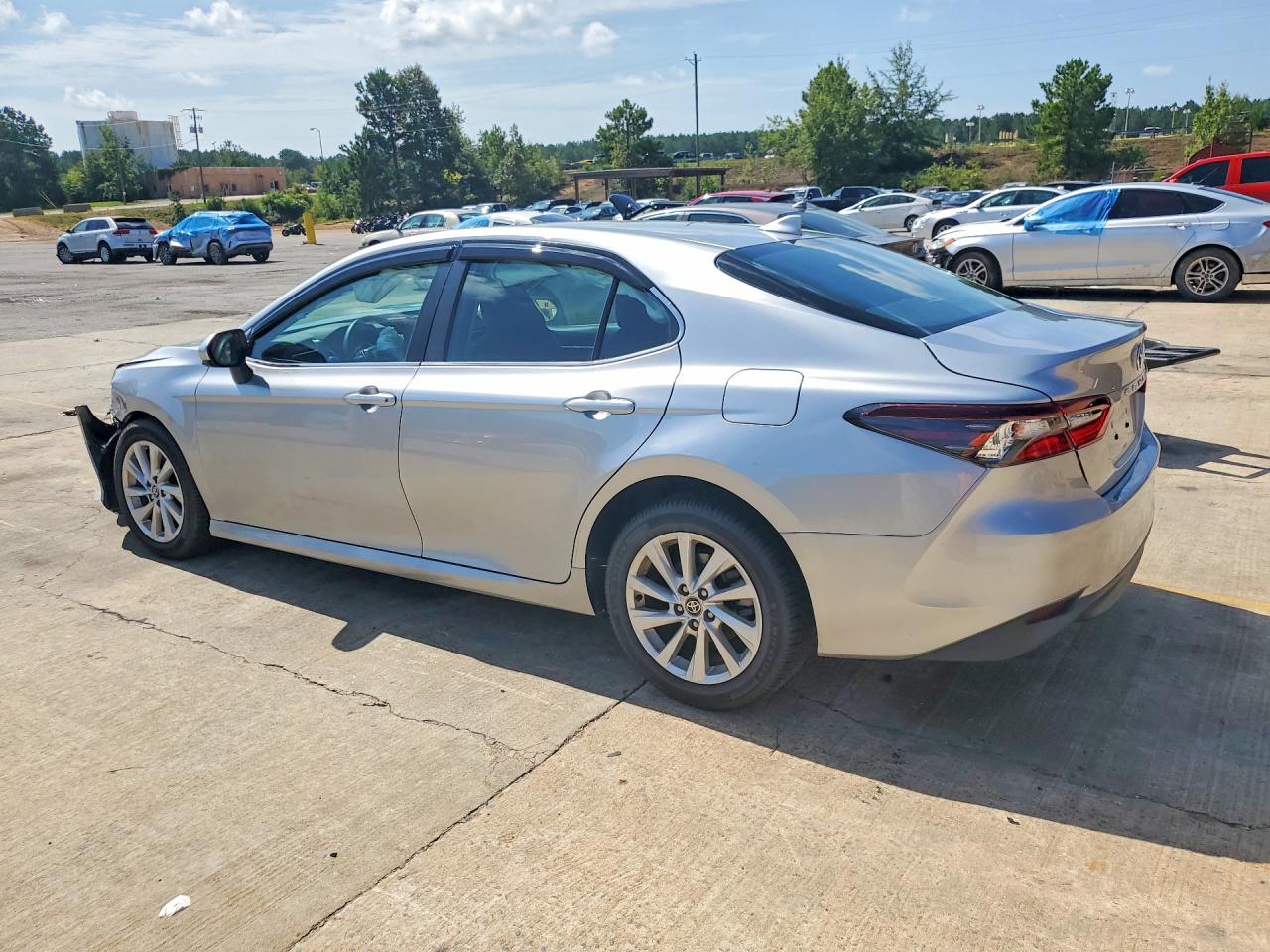 2023 TOYOTA CAMRY LE — снимка 2