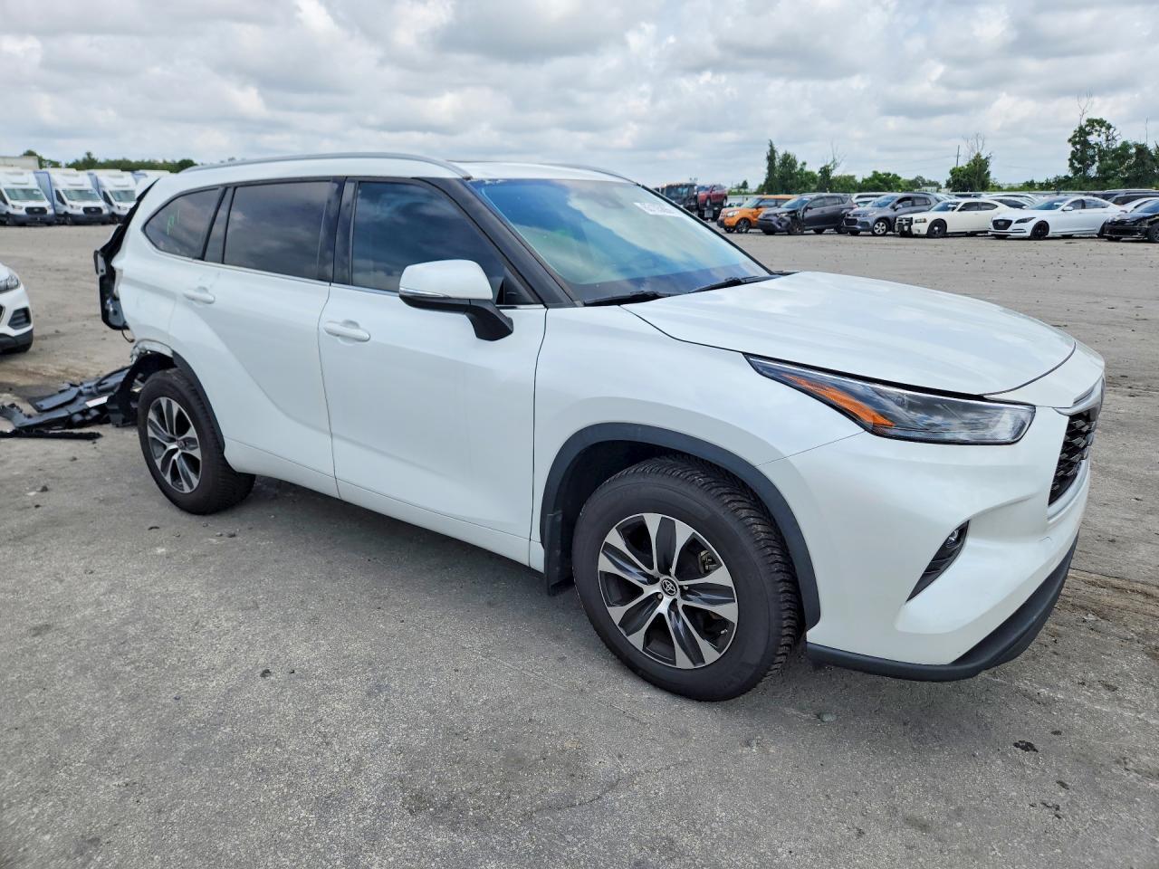 2022 TOYOTA HIGHLANDER HYBRID XLE — снимка 4