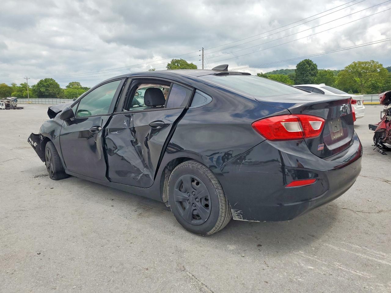 2018 CHEVROLET CRUZE LS — снимка 2
