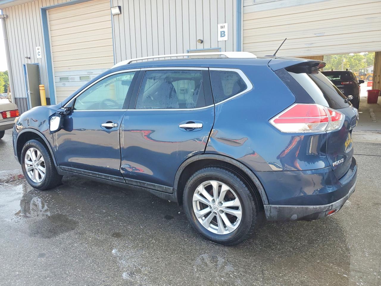 2016 NISSAN ROGUE SV — снимка 2