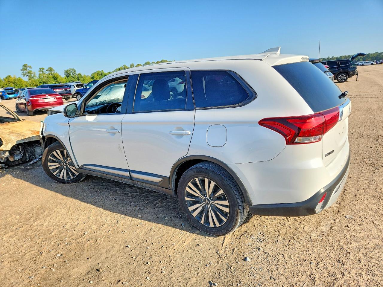 2019 MITSUBISHI OUTLANDER SE — снимка 2