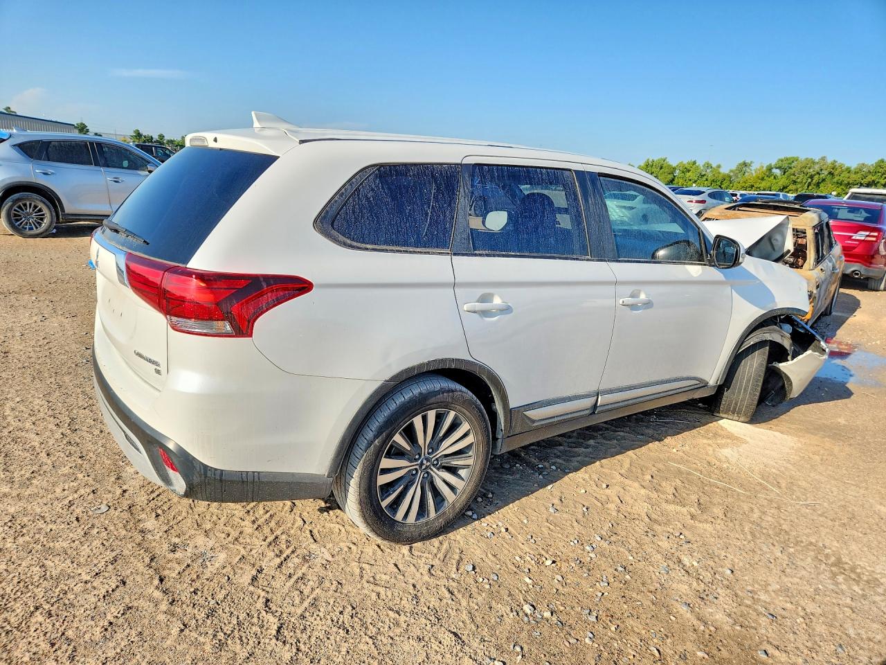 2019 MITSUBISHI OUTLANDER SE — снимка 3