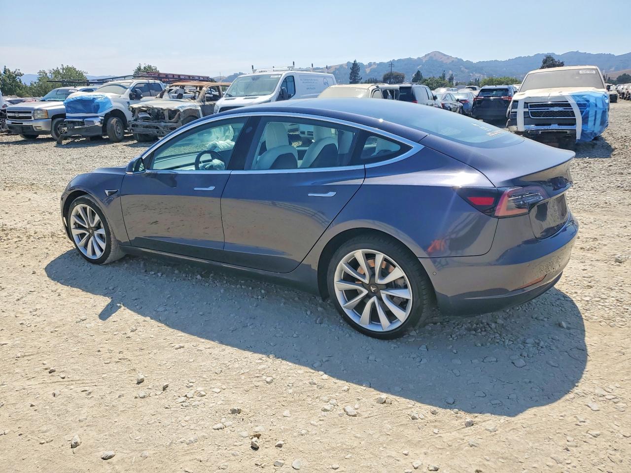 2018 TESLA MODEL 3 — снимка 2