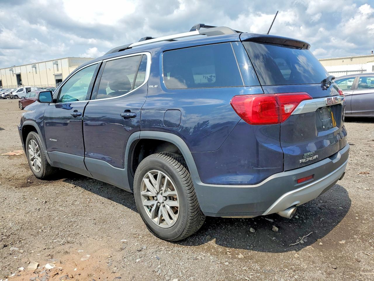 2017 GMC ACADIA SLE — снимка 2