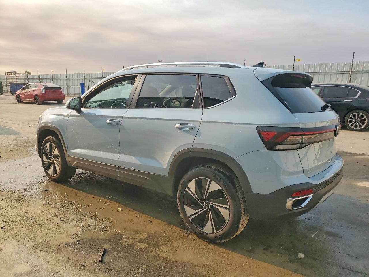 2025 VOLKSWAGEN TAOS SE — снимка 2
