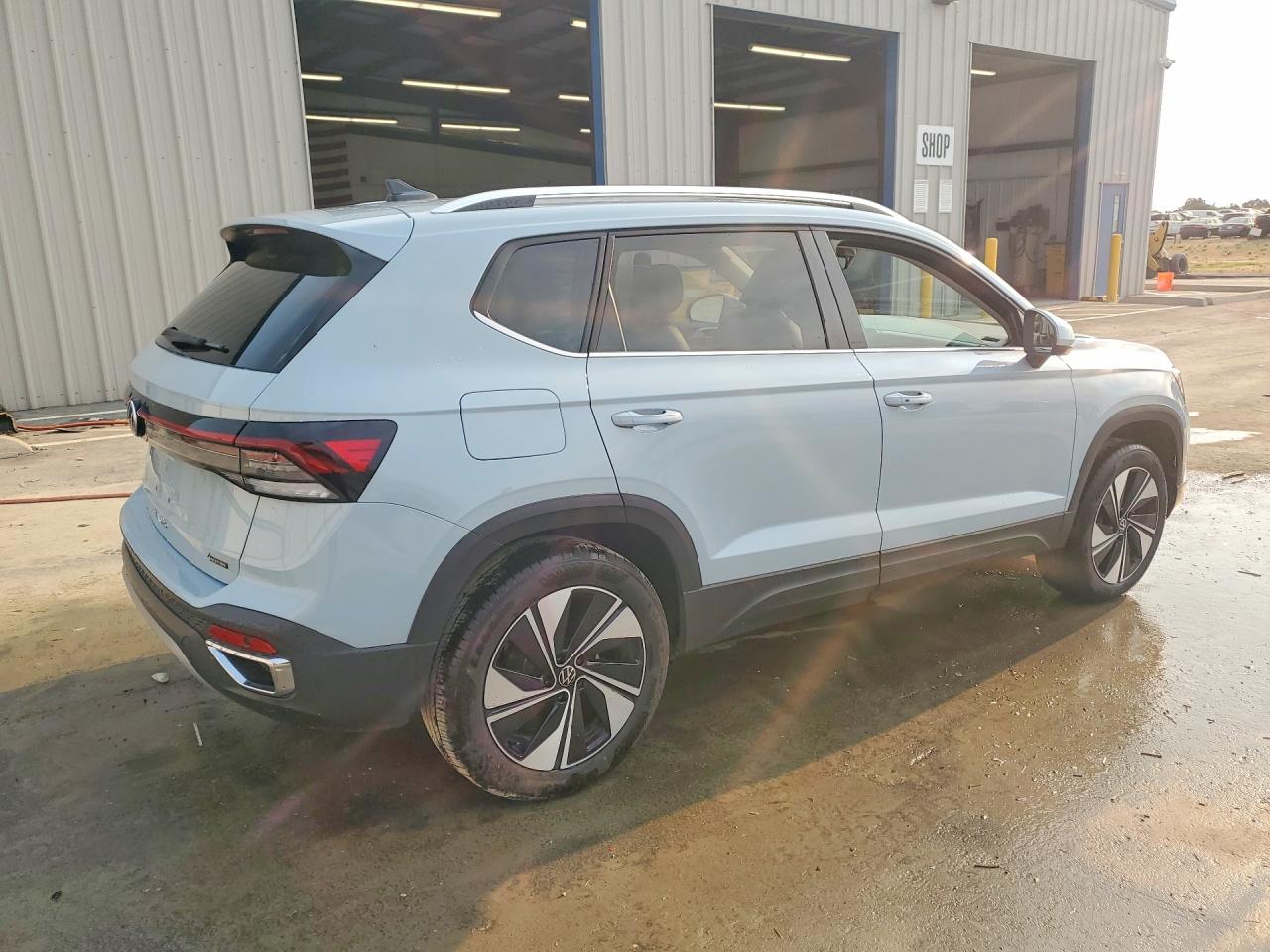 2025 VOLKSWAGEN TAOS SE — снимка 3