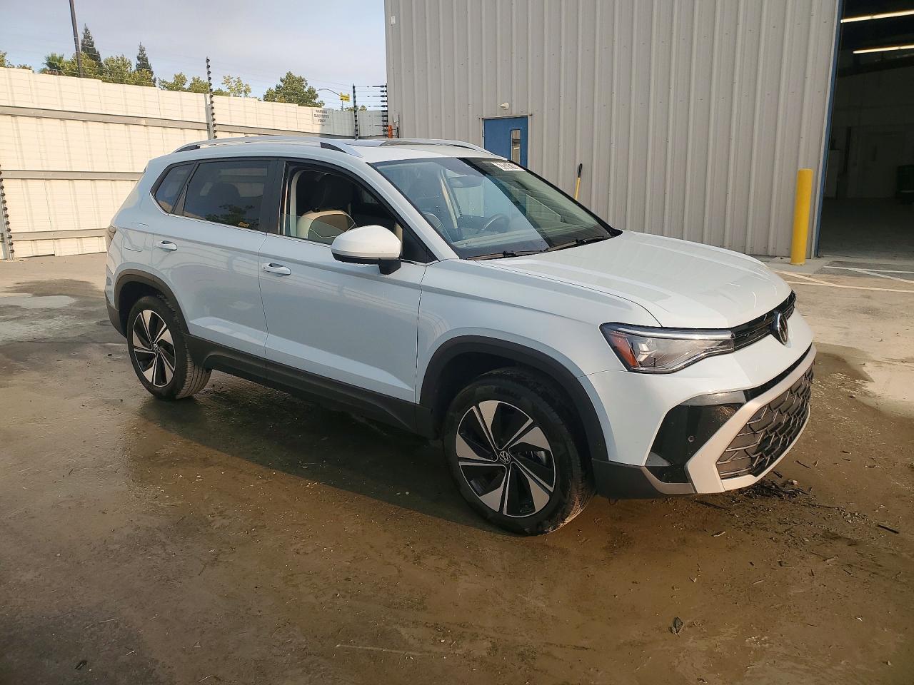 2025 VOLKSWAGEN TAOS SE — снимка 4