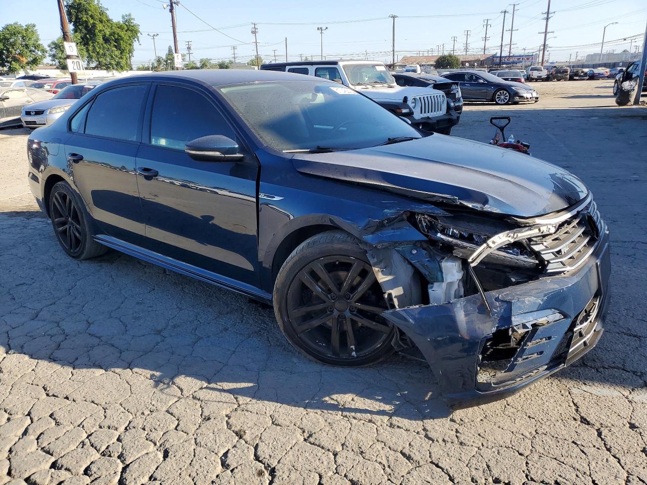 2018 VOLKSWAGEN PASSAT — снимка 4