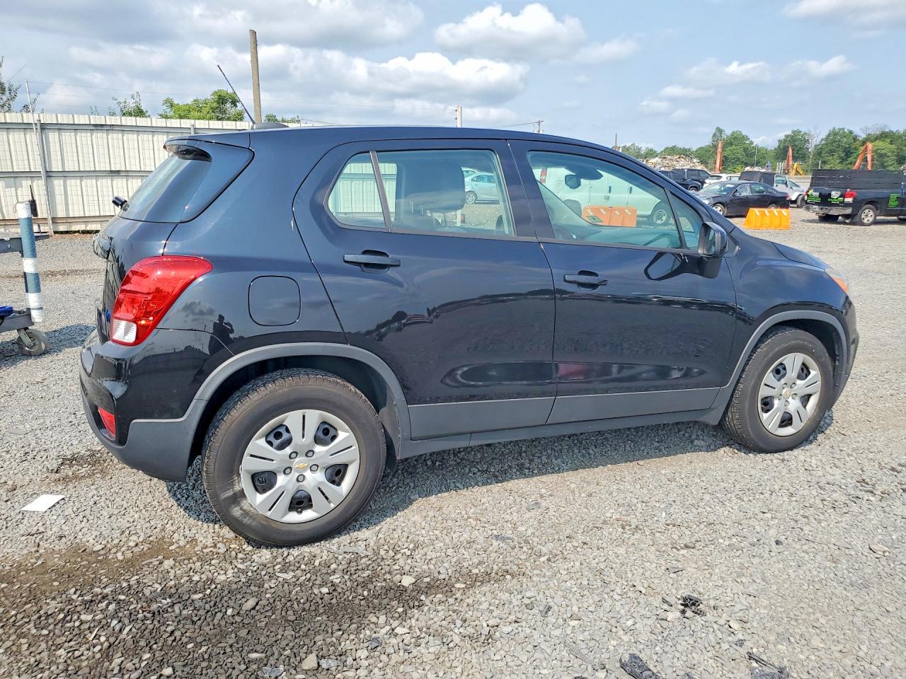 2017 CHEVROLET TRAX LS — снимка 3