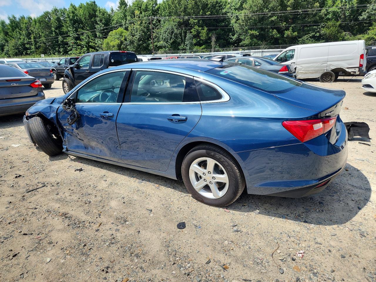 2024 CHEVROLET MALIBU LS — снимка 2