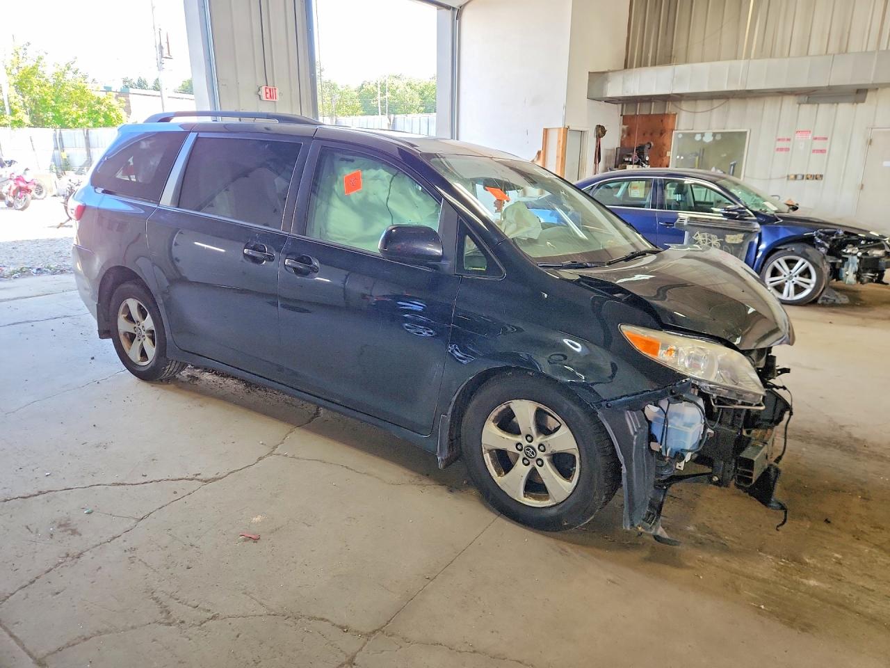 2018 TOYOTA SIENNA LE — снимка 4