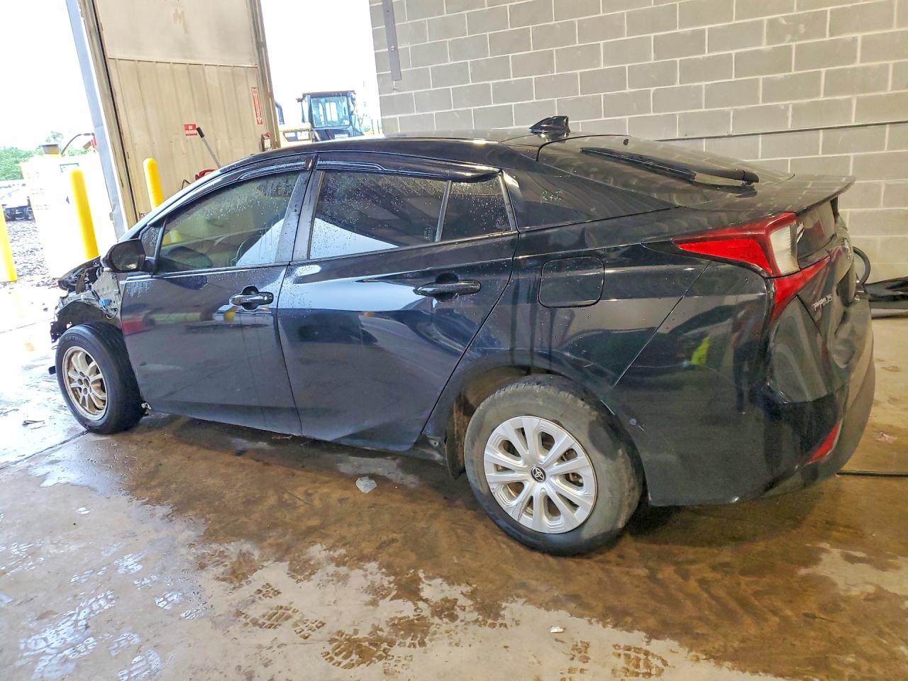 2021 TOYOTA PRIUS LE — снимка 2