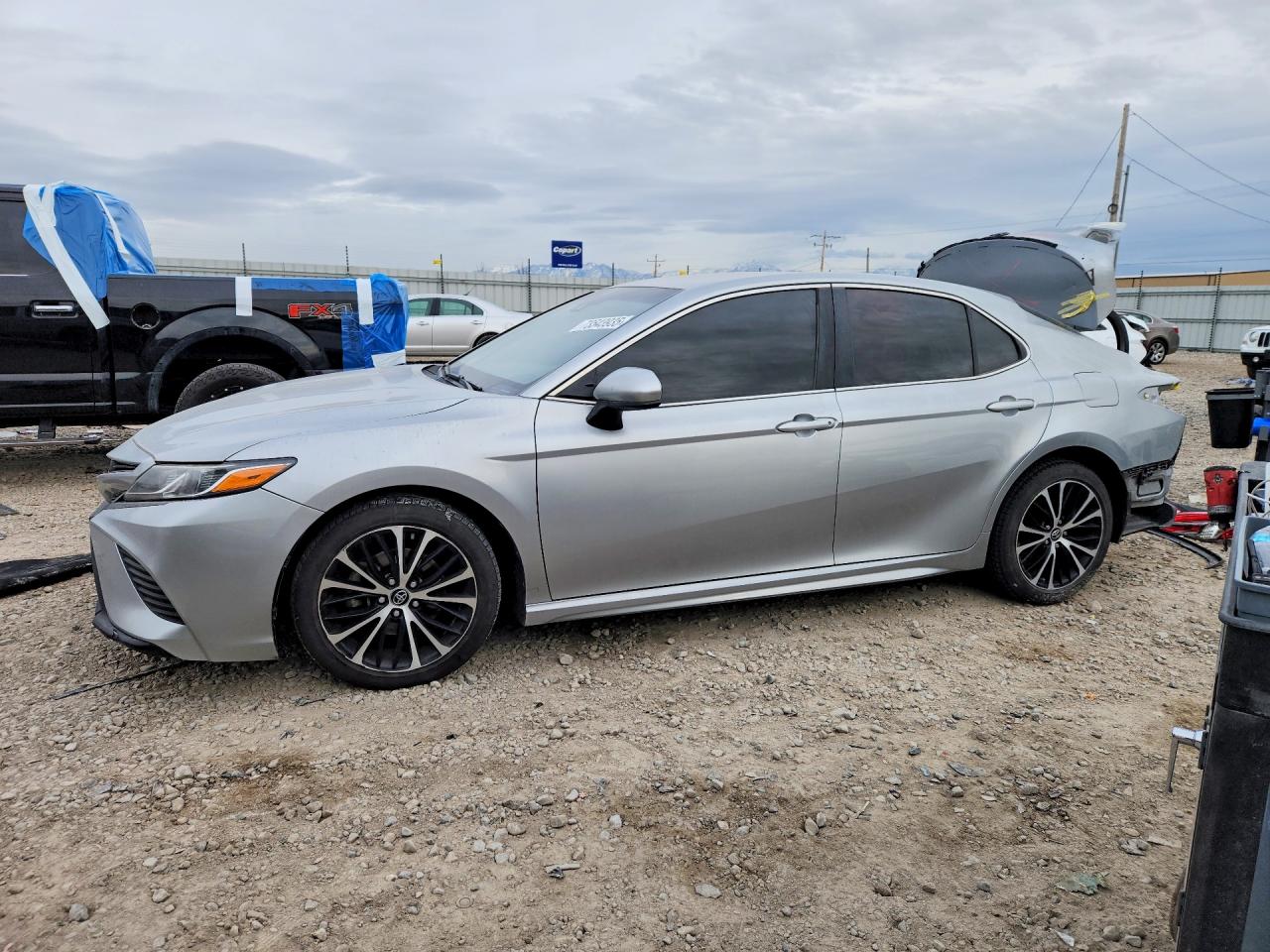 2018 TOYOTA CAMRY SE