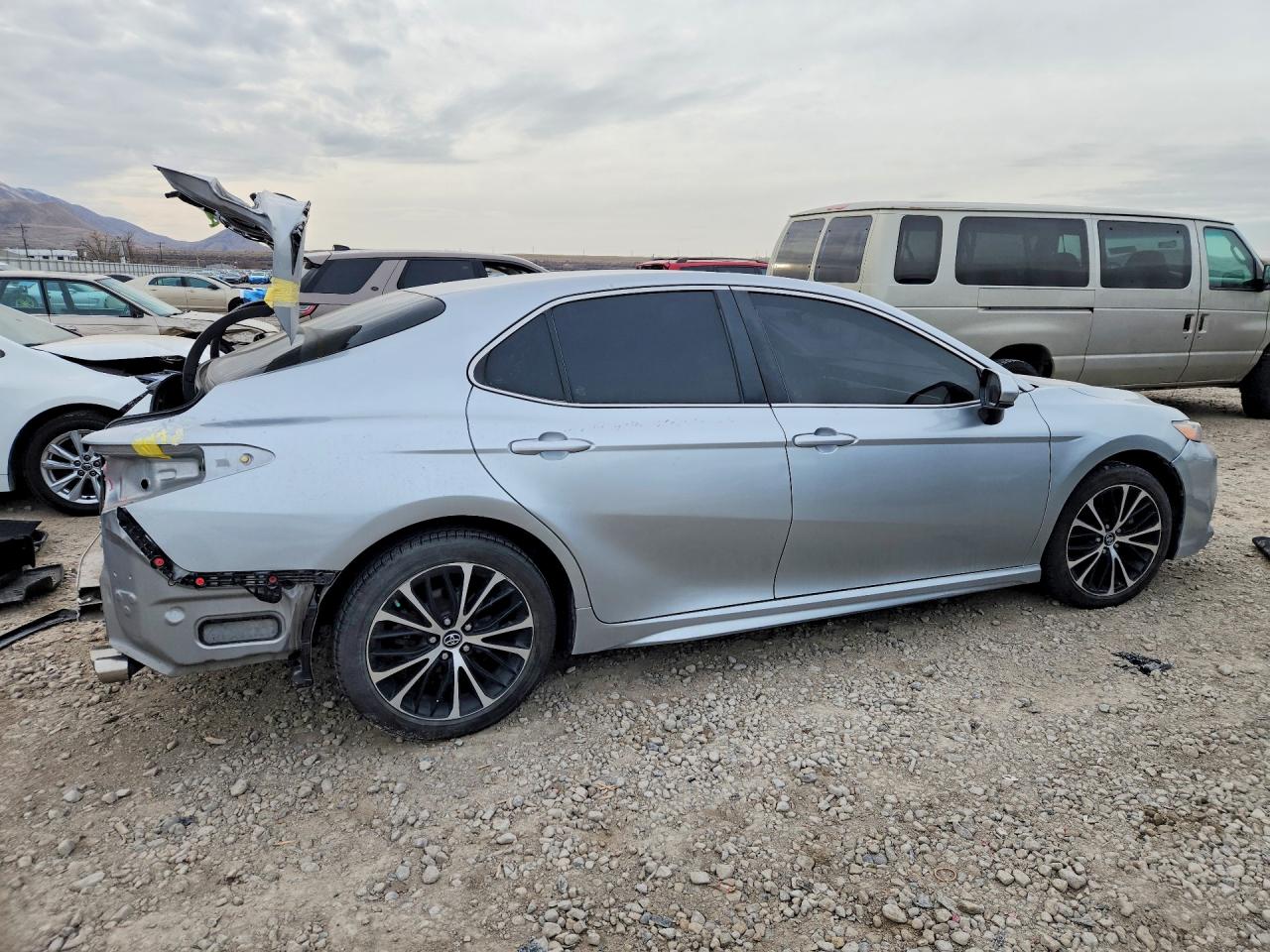 2018 TOYOTA CAMRY SE — снимка 3