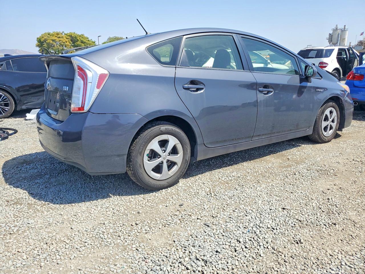 2015 TOYOTA PRIUS TWO — снимка 3