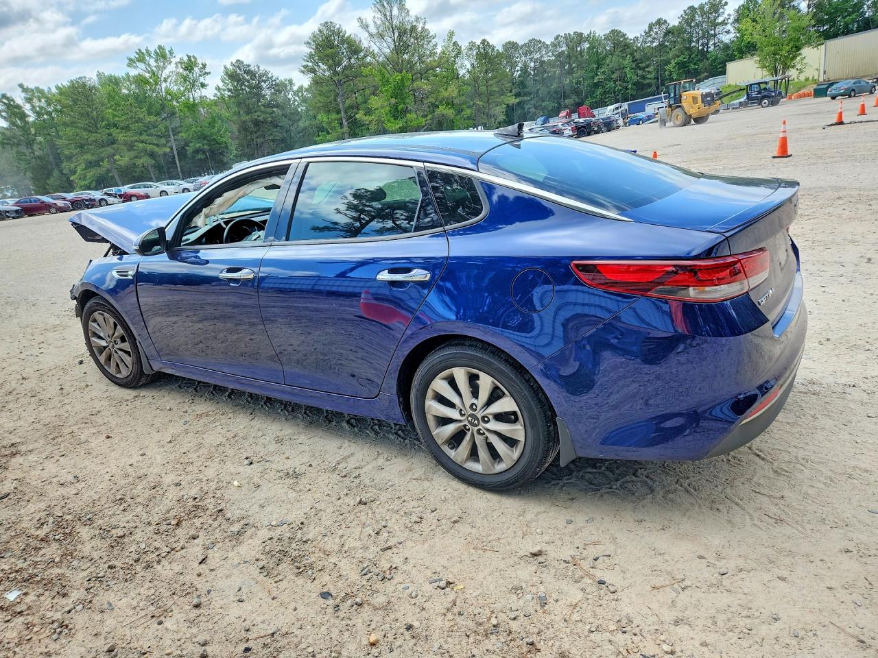 2018 KIA OPTIMA S — снимка 2