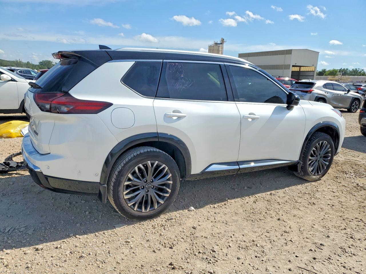 2024 NISSAN ROGUE PLATINUM — снимка 3