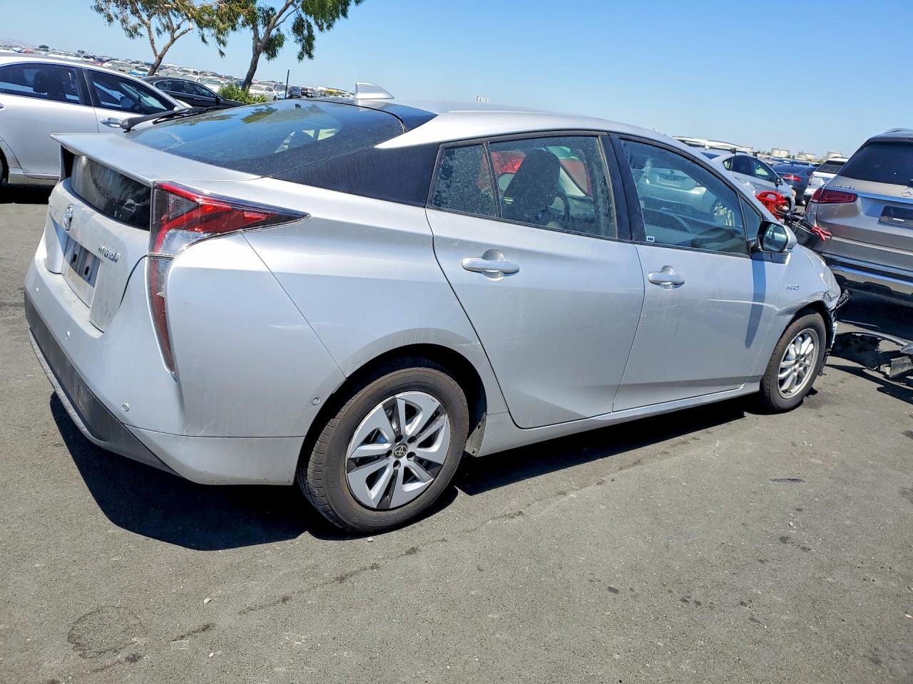 2016 TOYOTA PRIUS FOUR — снимка 3