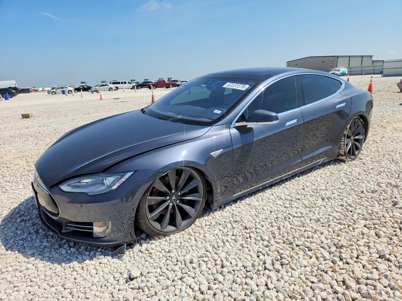 2015 TESLA MODEL S 85D