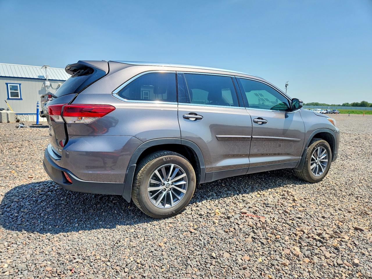 2019 TOYOTA HIGHLANDER XLE — снимка 3