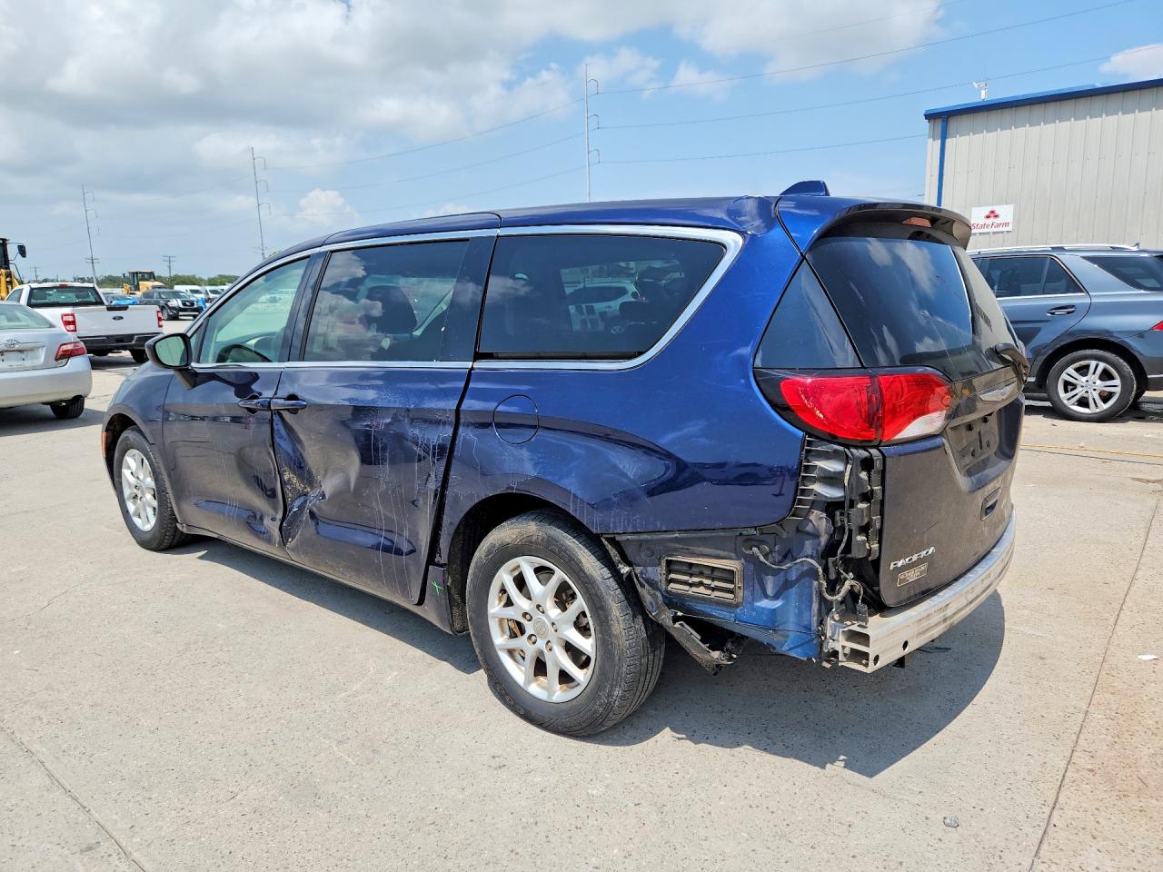 2018 CHRYSLER PACIFICA LX — снимка 2