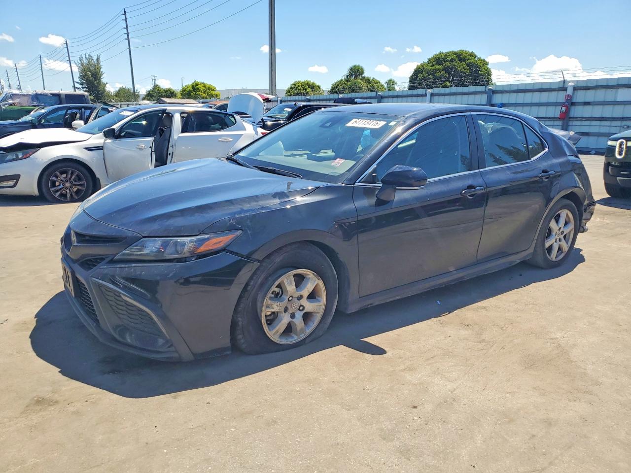 2024 TOYOTA CAMRY HYBRID SE
