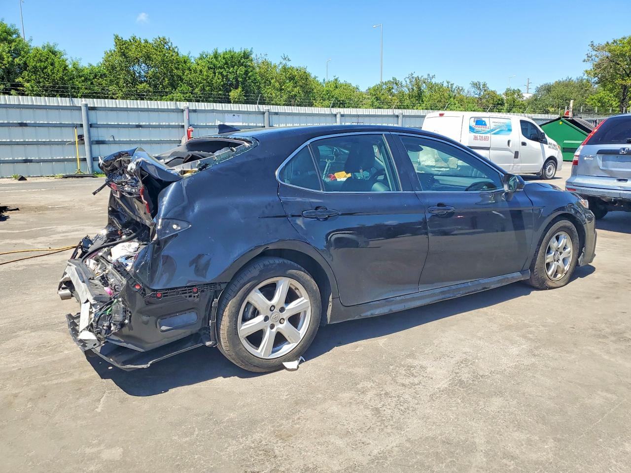 2024 TOYOTA CAMRY HYBRID SE — снимка 3
