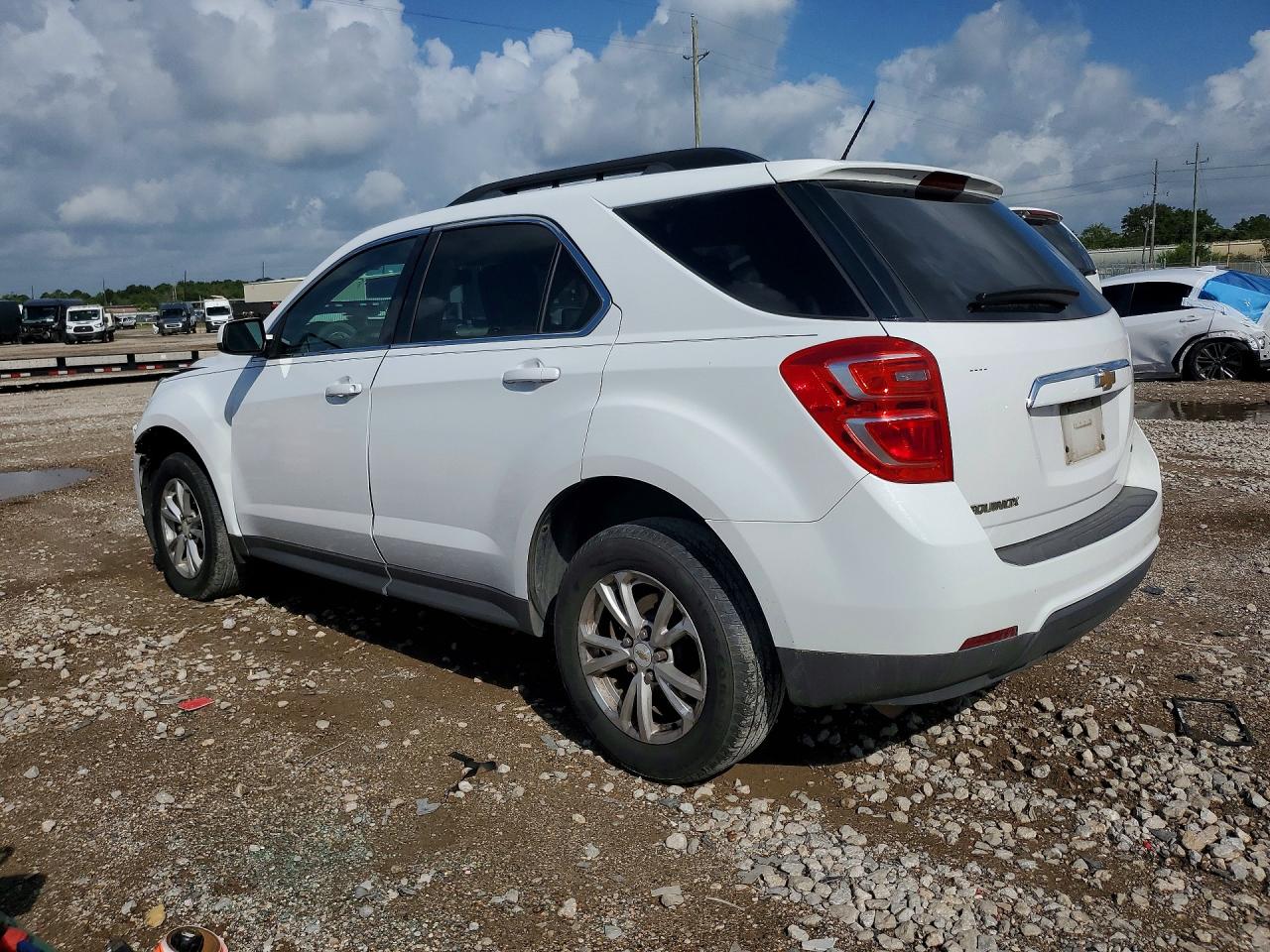 2017 CHEVROLET EQUINOX LT — снимка 2