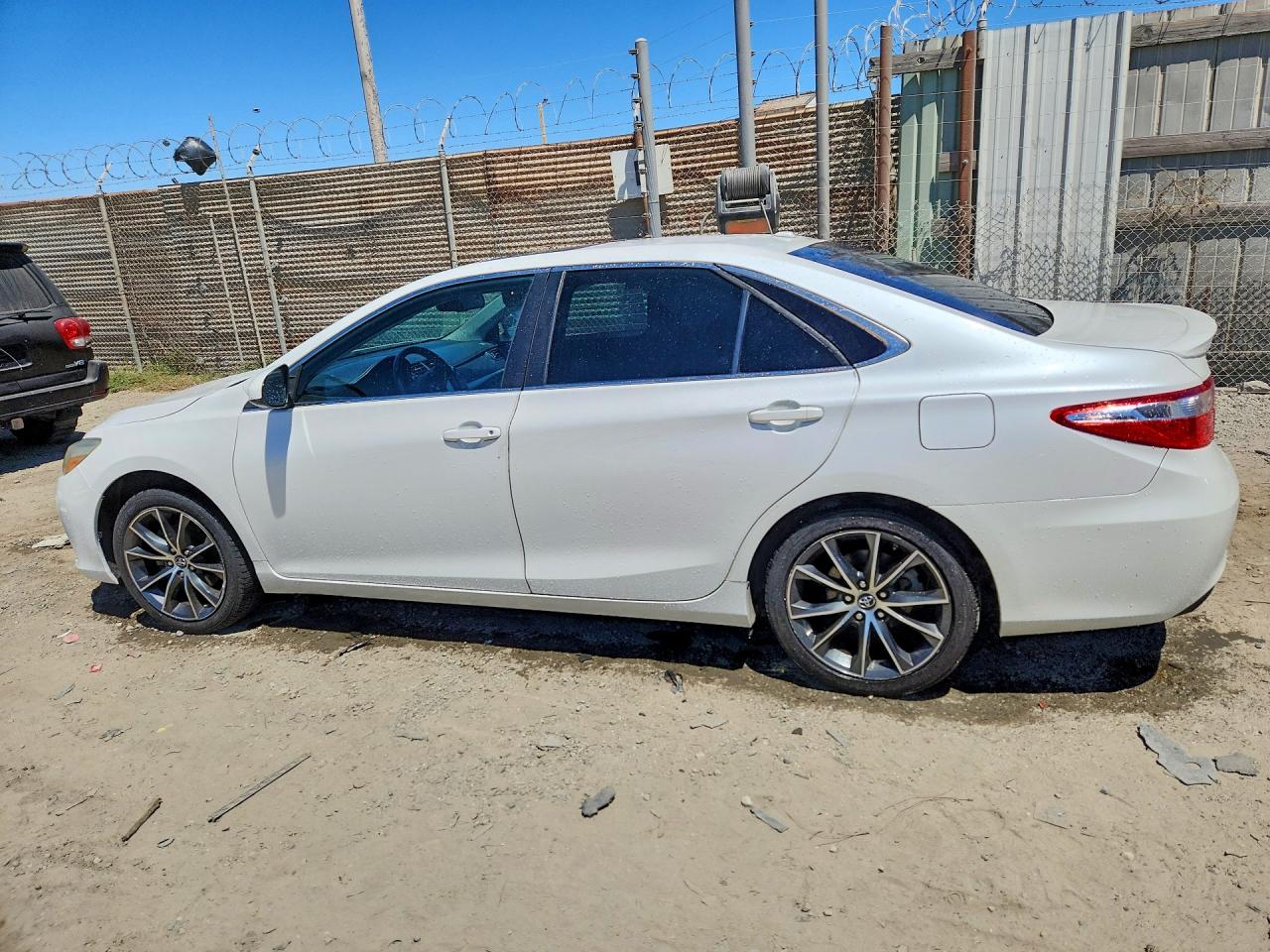 2017 TOYOTA CAMRY XSE — снимка 2