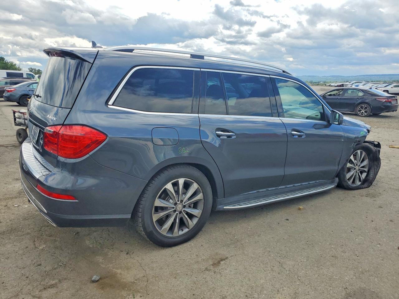 2015 MERCEDES-BENZ GL 450 4MATIC — снимка 3