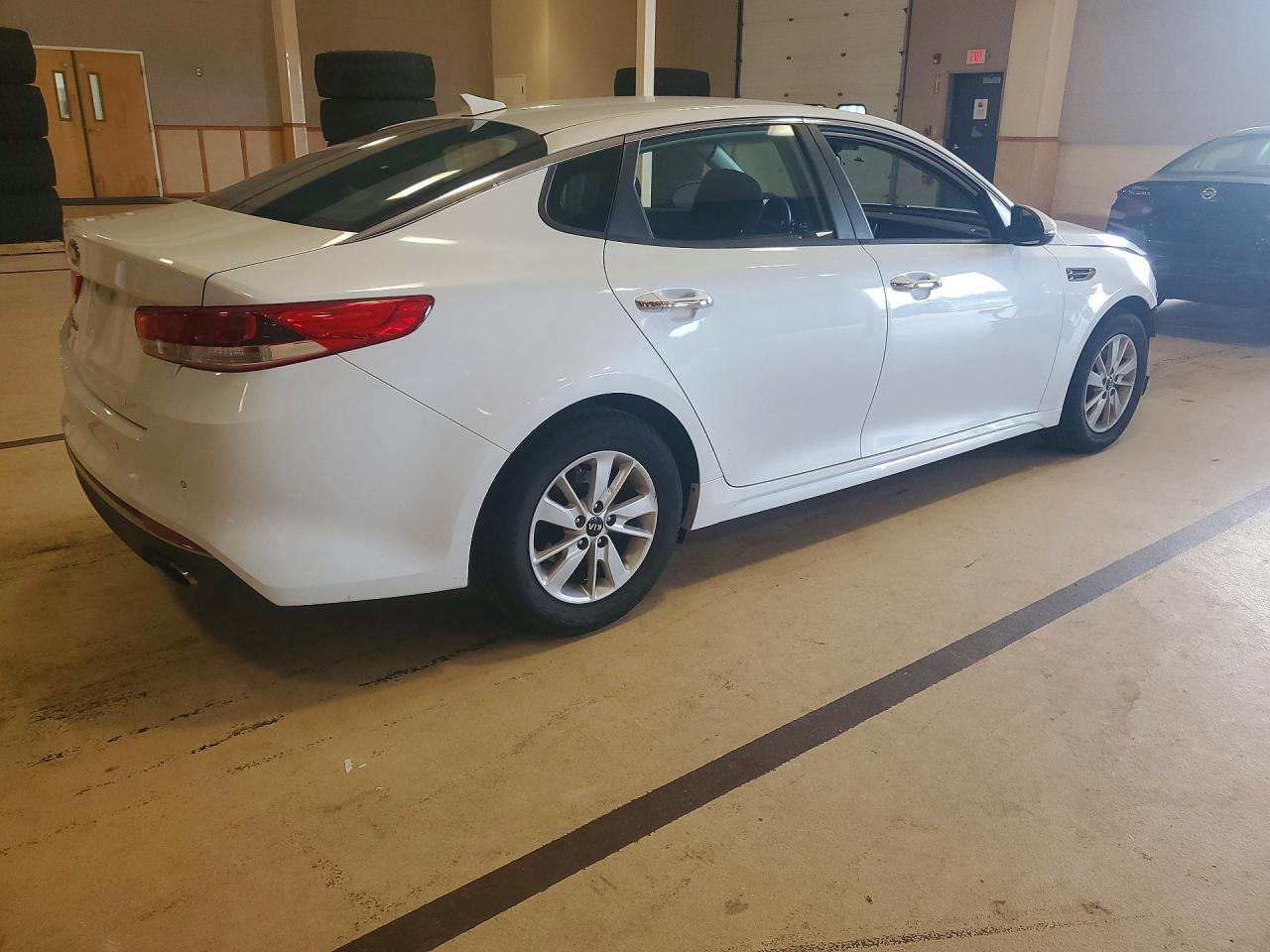 2017 KIA OPTIMA LX — снимка 3