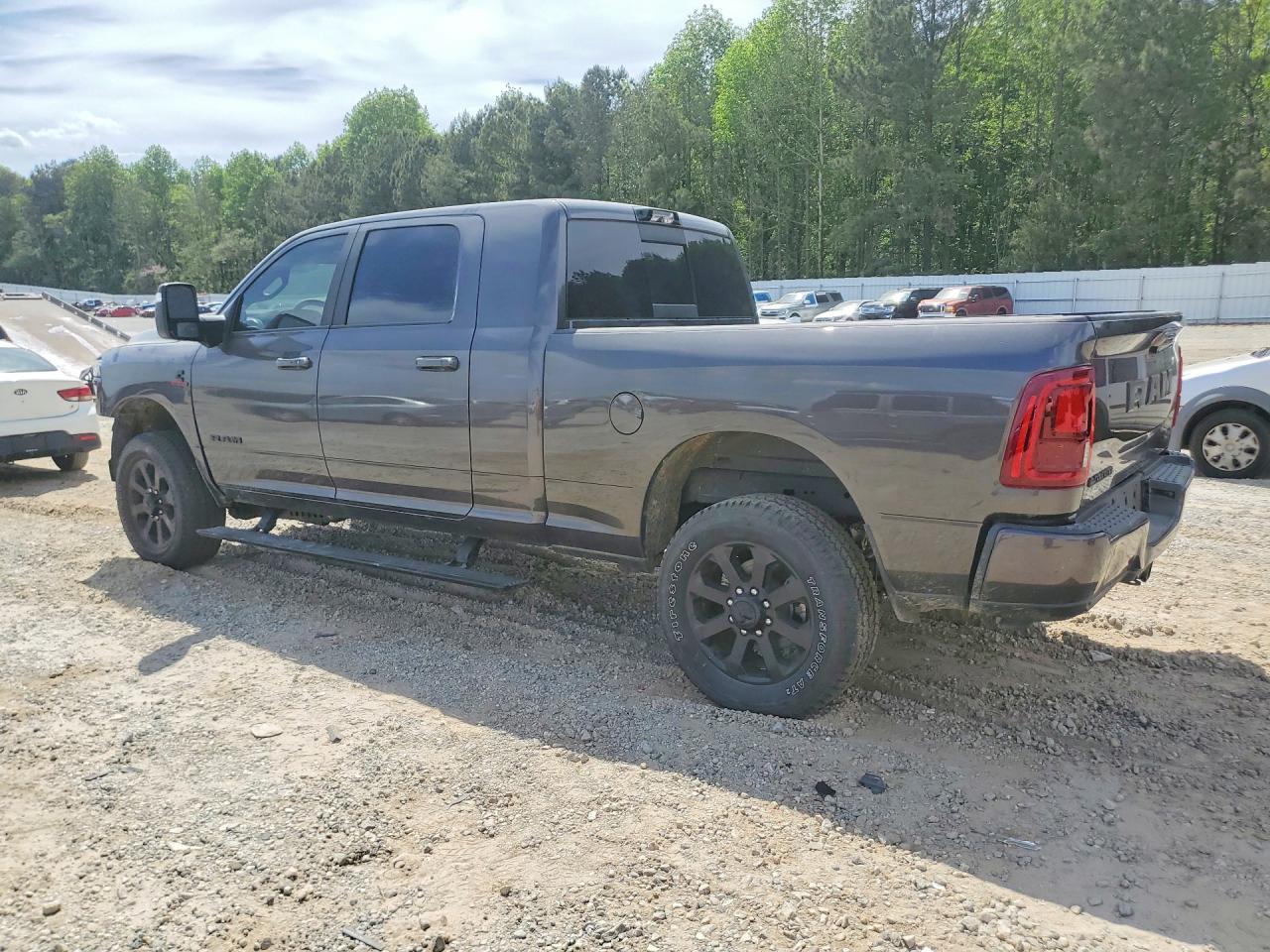 2025 RAM 2500 LARAMIE — снимка 2
