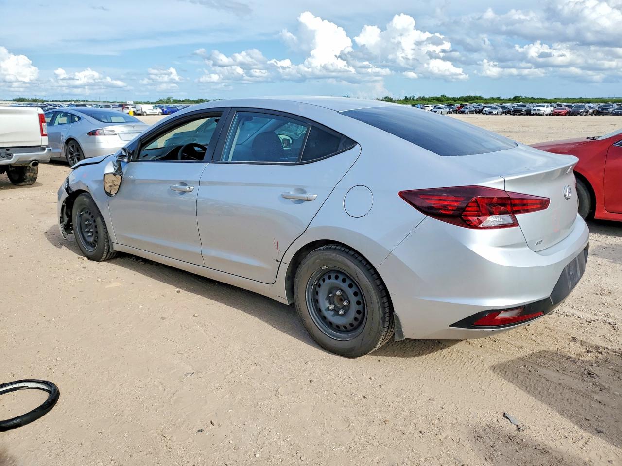 2019 HYUNDAI ELANTRA SE — снимка 2