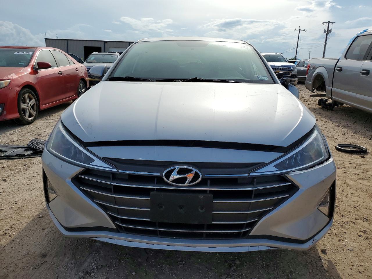 2019 HYUNDAI ELANTRA SE — снимка 5