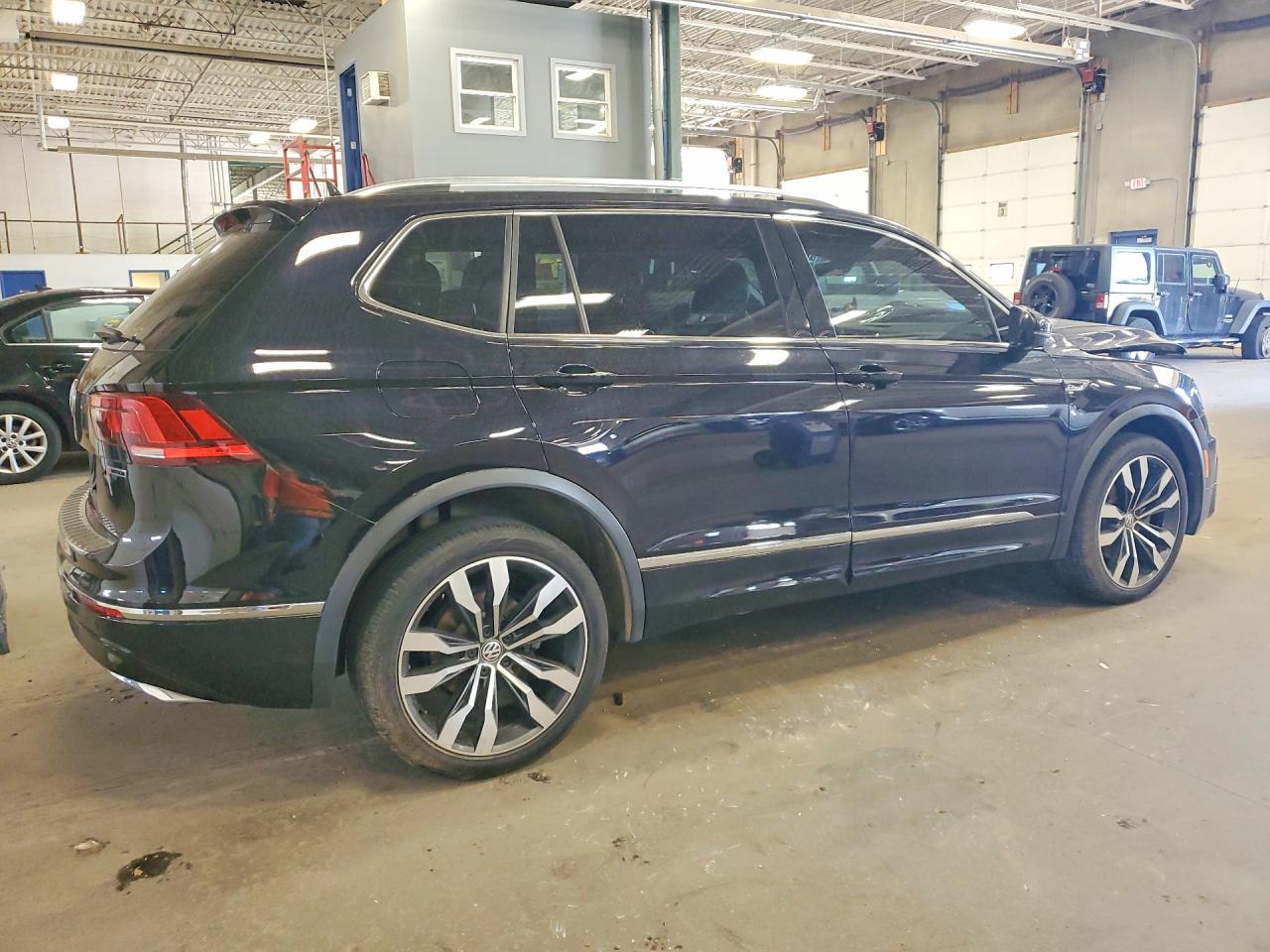 2019 VOLKSWAGEN TIGUAN SEL PREMIUM — снимка 3