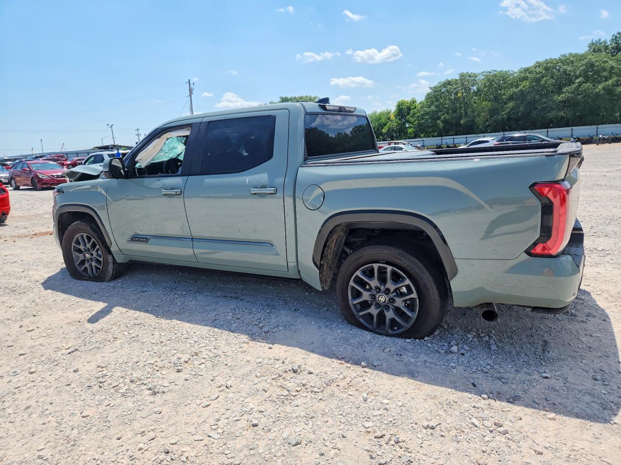 2026 TOYOTA TUNDRA PLATINUM — снимка 2
