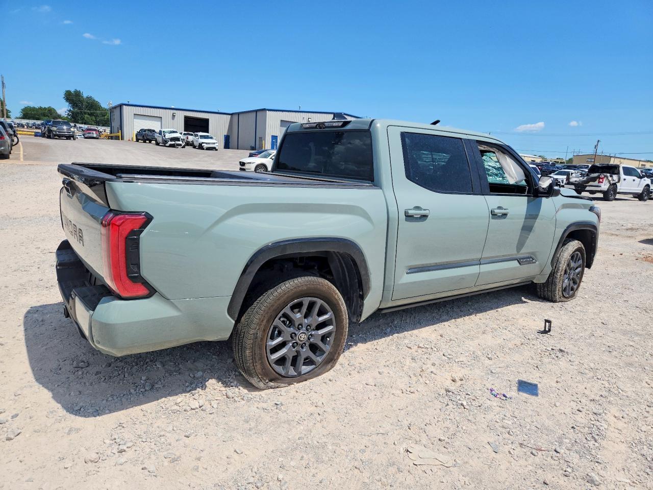 2026 TOYOTA TUNDRA PLATINUM — снимка 3