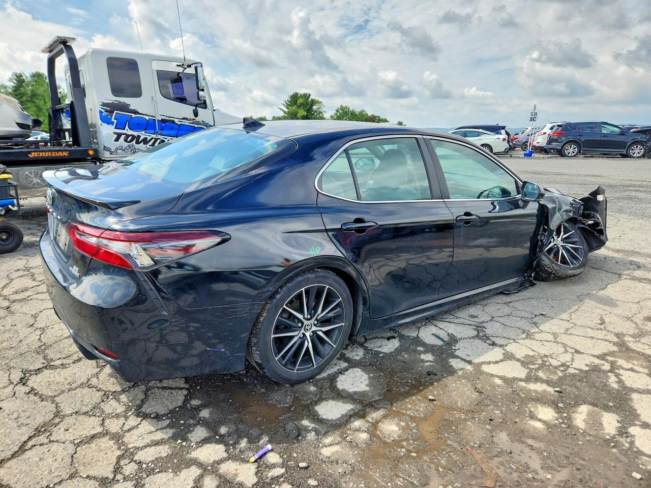 2024 TOYOTA CAMRY HYBRID SE — снимка 3